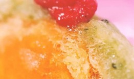 网红一栗莎子吃瓜,瓜界新宠，吃瓜界的时尚达人